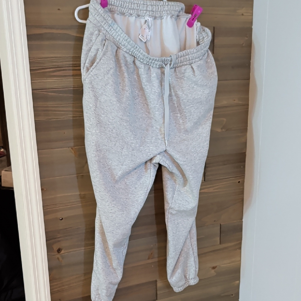 Fabletics Light Gray Kids Jogger Sweatpants